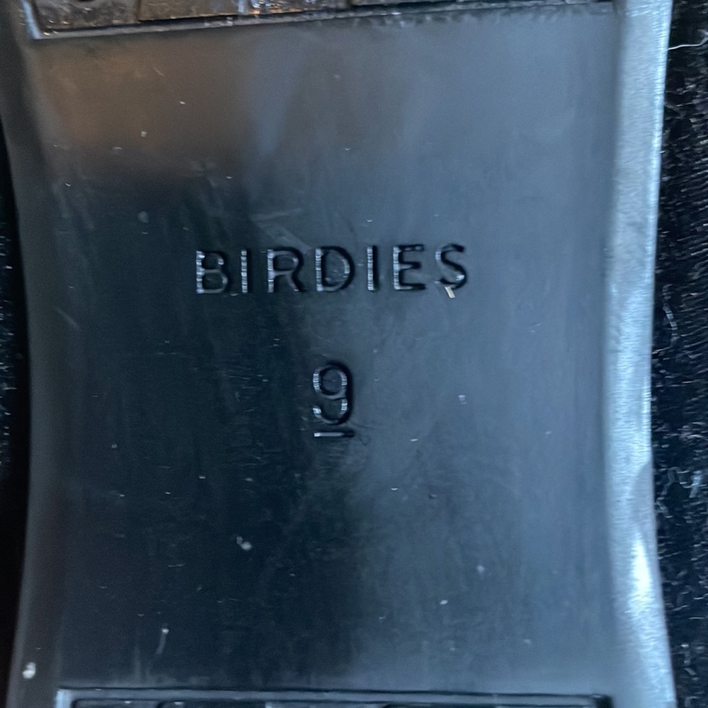 Birdies Goldfinch black velvet 9 - Picture 3 of 3